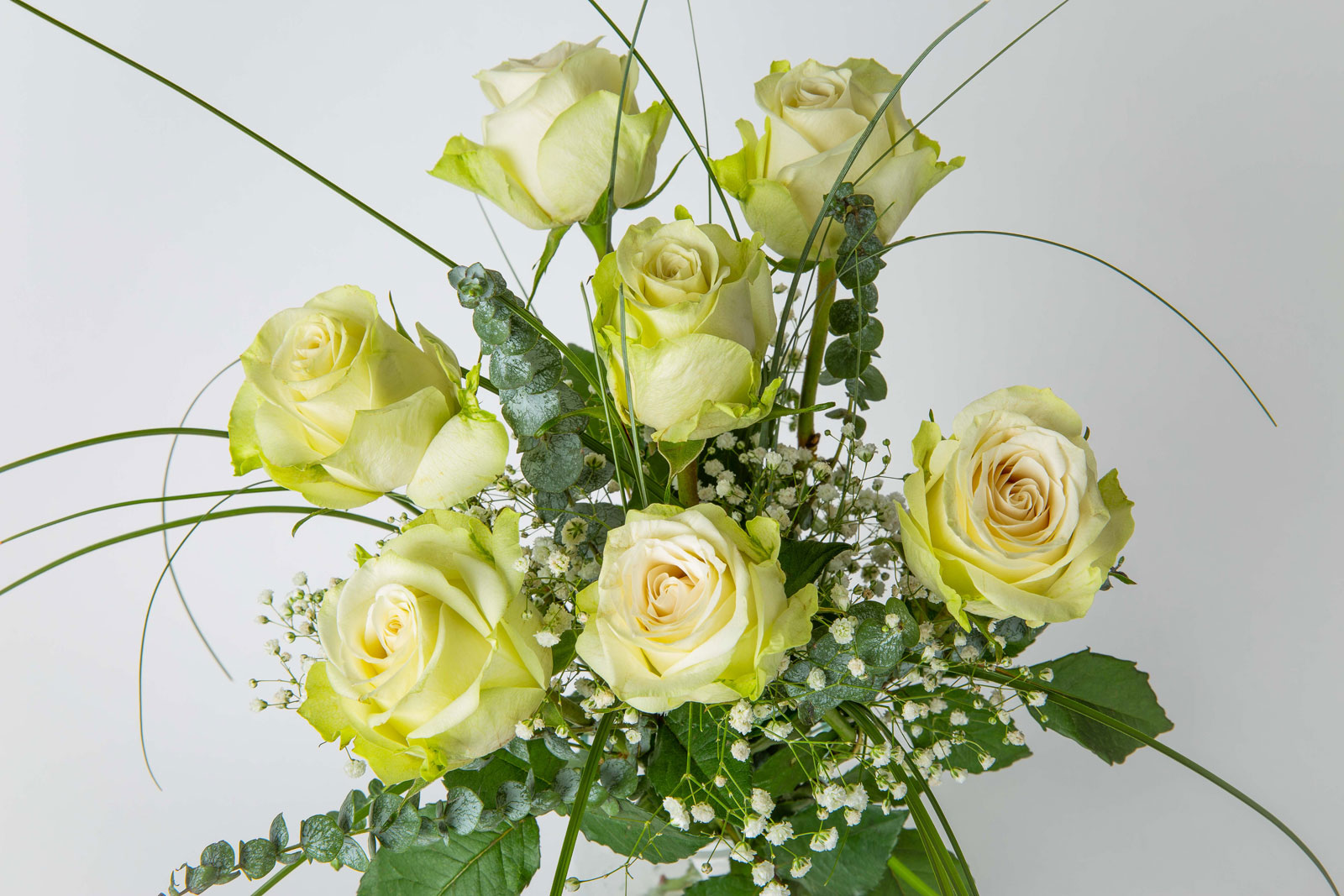 Kytica bielych ruží The White Rose malá detail