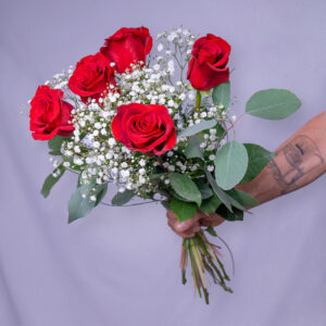 Červené ruže pre ženu